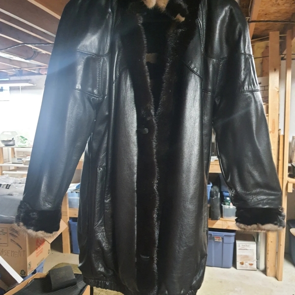 Reversible Mink Fur Coat - Picture 5 of 6